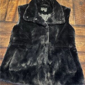 Weatherproof Medium Black Faux Fur Vest EUC